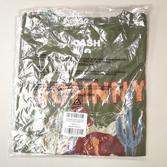 ❤️NWT VINTAGE TORRID CONCERT TEE - JOHNNY CASH CLASSIC ROCK COUNTRY BAND - PLUS - Picture 4 of 12